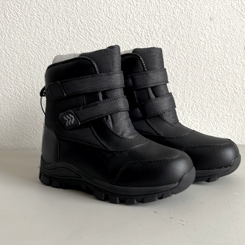 All In Motion size 6 winter boots